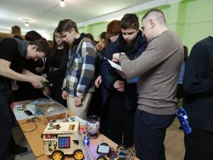 Фестиваль “TechFest Nure 2025” продовжує знайомити школярів зі світом ХНУРЕ
