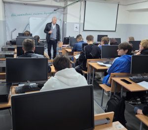 ХНУРЕ продовжує працювати у змішаному форматі